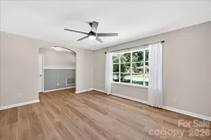 6018 Donegal Dr, Charlotte, NC 28212 - Photo 9