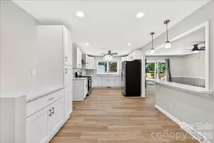 6018 Donegal Dr, Charlotte, NC 28212 - Photo 15