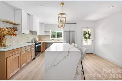 911 E Woodlawn Road, Charlotte, NC 28209 - Photo 3