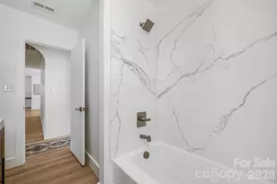 911 E Woodlawn Rd, Charlotte, NC 28209 - Photo 25