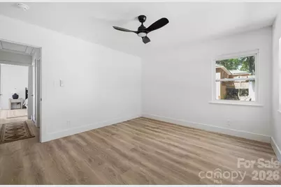 911 E Woodlawn Road, Charlotte, NC 28209 - Photo 21