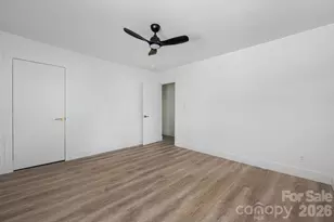 911 E Woodlawn Rd, Charlotte, NC 28209 - Photo 23