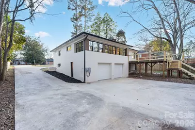 911 E Woodlawn Road, Charlotte, NC 28209 - Photo 45
