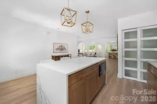911 E Woodlawn Rd, Charlotte, NC 28209 - Photo 7