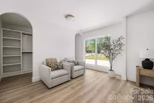 911 E Woodlawn Rd, Charlotte, NC 28209 - Photo 15