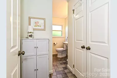 3131 Pinehurst Place, Charlotte, NC 28209 - Photo 23