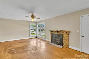 17 Hickory View Ln, Canton, NC 28716 - Photo 5