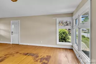17 Hickory View Ln, Canton, NC 28716 - Photo 7
