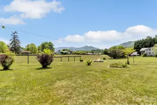 17 Hickory View Ln, Canton, NC 28716 - Photo 39