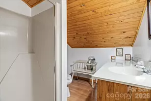 524 McDaris Loop Dr, Mars Hill, NC 28754 - Photo 27