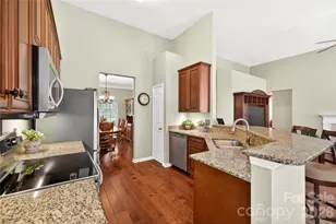 1918 Weighmont Ct, Charlotte, NC 28227 - Photo 5