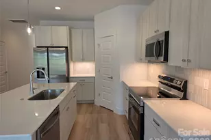 13 Bolton St, Asheville, NC 28806 - Photo 3