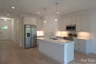 13 Bolton St, Asheville, NC 28806 - Photo 5