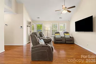 5821 Rowan Way, Charlotte, NC 28214 - Photo 5
