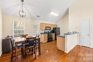 5821 Rowan Way, Charlotte, NC 28214 - Photo 9