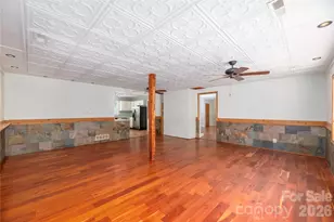 35 McKinney Rd, Asheville, NC 28805 - Photo 15