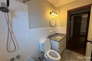 5212 Walter Starnes Pl, Granite Falls, NC 28630 - Photo 23