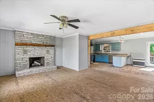 14 Jack Sullins Rd, Spruce Pine, NC 28777 - Photo 7