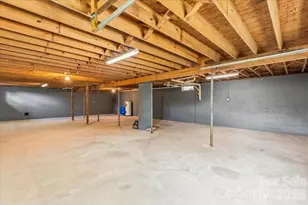 14 Jack Sullins Rd, Spruce Pine, NC 28777 - Photo 33