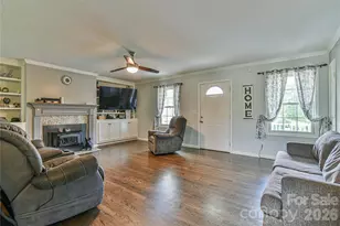 116 Kay Rd, Flat Rock, NC 28731 - Photo 7