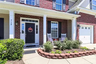 719 Fresia Dr, Tega Cay, SC 29708 - Photo 3