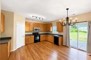 2223 Savannah Hills Dr, Matthews, NC 28105 - Photo 3