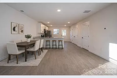 1036 12th Street NE, Hickory, NC 28601 - Photo 9