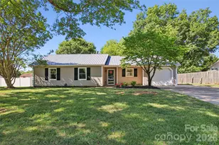 4711 Misty Hill Ln, Gastonia, NC 28056 - Photo 3