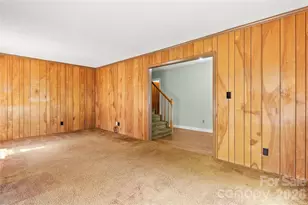 7101 Rock Island Rd, Charlotte, NC 28278 - Photo 3