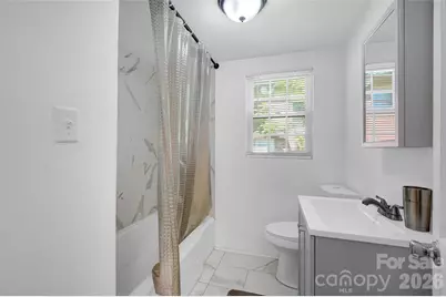723 F Avenue SE, Hickory, NC 28602 - Photo 13