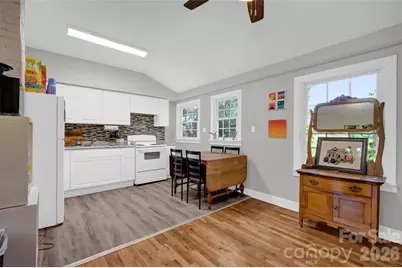 723 F Avenue SE, Hickory, NC 28602 - Photo 7