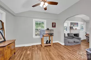 723 F Ave SE, Hickory, NC 28602 - Photo 9
