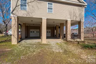2504 Cottage Ln, Liberty Hill, SC 29074 - Photo 5