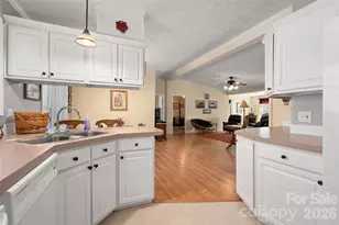 2504 Cottage Ln, Liberty Hill, SC 29074 - Photo 9