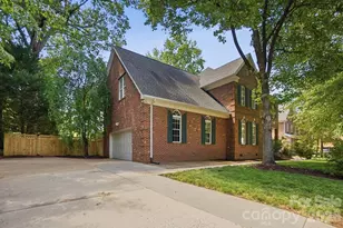 7126 Weddington Brook Dr, Matthews, NC 28104 - Photo 47