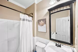 10112 Windtree Ln, Charlotte, NC 28215 - Photo 19