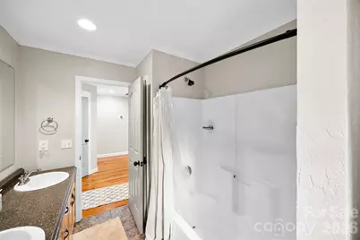 10112 Windtree Lane, Charlotte, NC 28215 - Photo 33