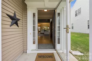 9510 Kestral Ridge Dr, Charlotte, NC 28269 - Photo 11