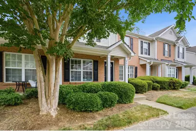 8031 Stoneham Court, Matthews, NC 28105 - Photo 3