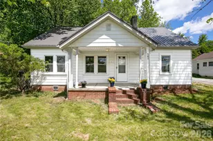 587 Old Hendersonville Hwy, Brevard, NC 28712 - Photo 1