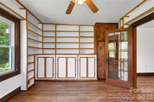 587 Old Hendersonville Hwy, Brevard, NC 28712 - Photo 17
