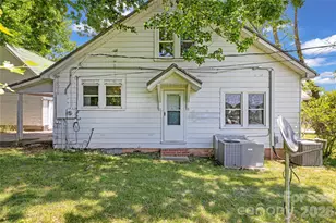 587 Old Hendersonville Hwy, Brevard, NC 28712 - Photo 37