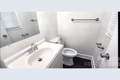 4705 Hartland Circle, Charlotte, NC 28205 - Photo 5