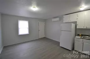 1009 Plymouth St, Gastonia, NC 28054 - Photo 9