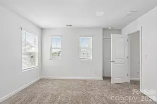 11912 Red Leaf Dr, Charlotte, NC 28215 - Photo 29