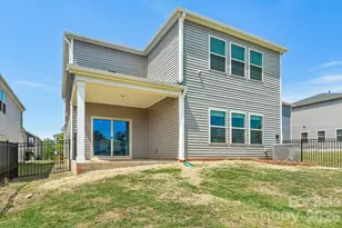 11912 Red Leaf Dr, Charlotte, NC 28215 - Photo 35