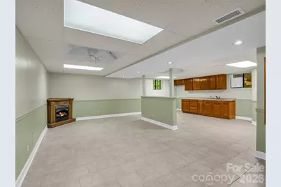 156 Deer Run, Hendersonville, NC 28739 - Photo 27
