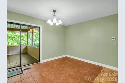 156 Deer Run, Hendersonville, NC 28739 - Photo 7