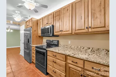 156 Deer Run, Hendersonville, NC 28739 - Photo 9