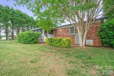 1329 Landsdowne Drive, Conover, NC 28613 - Photo 7
